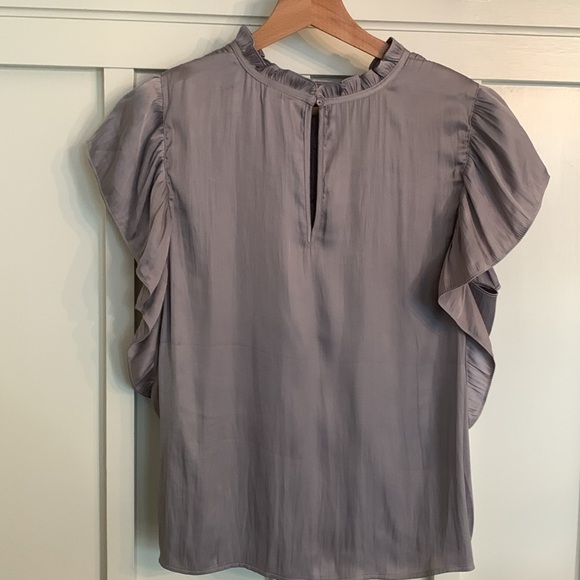 Joie Soft pearl grey mauve satin flutter sleeve blouse with gathered front - Picture 6 of 8